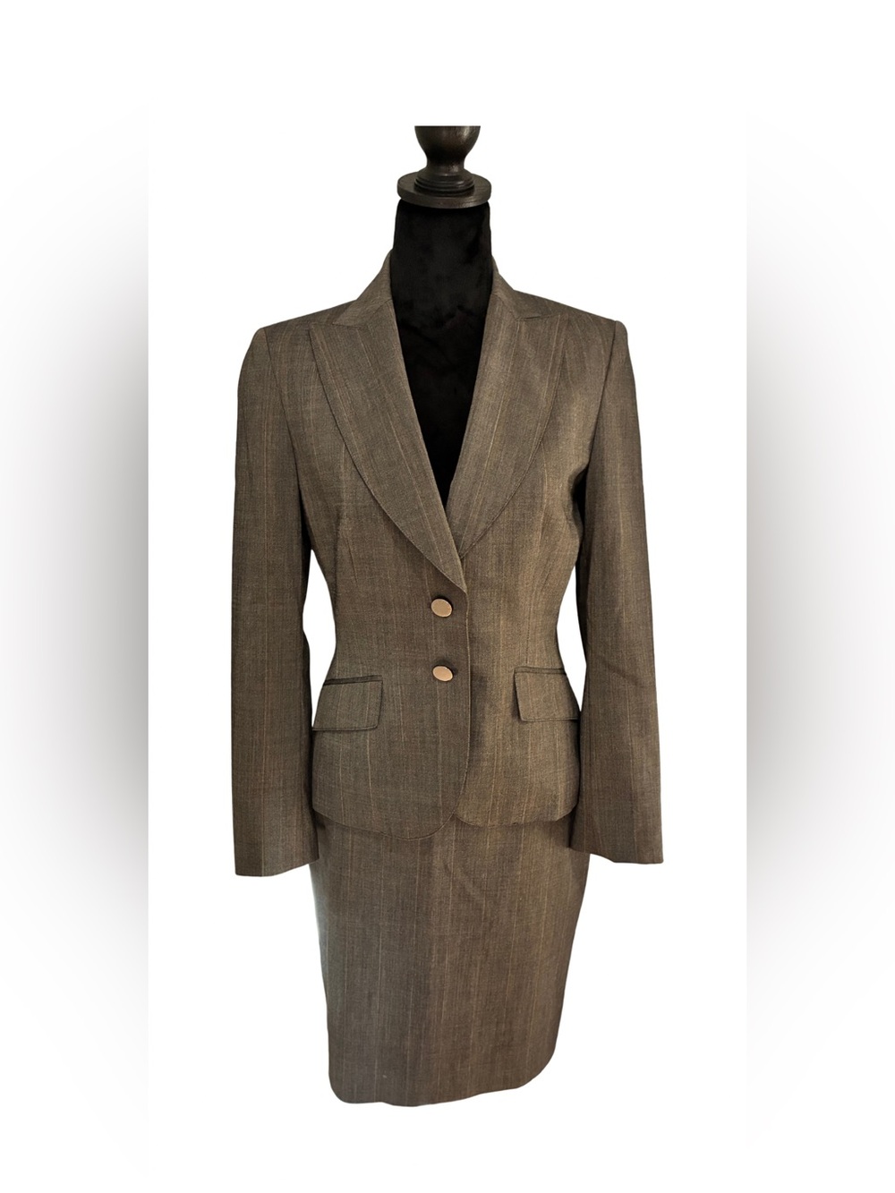 Anne Klein 40% Wool Tailored Women's Two-Button Grey &  Brown Suit
